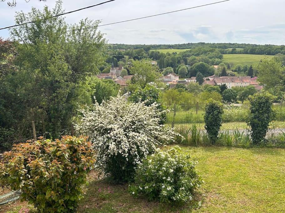 Maison Au Coeur Du Perigord Vert Javerlhac-et-la-Chapelle-Saint-Robert Exteriör bild