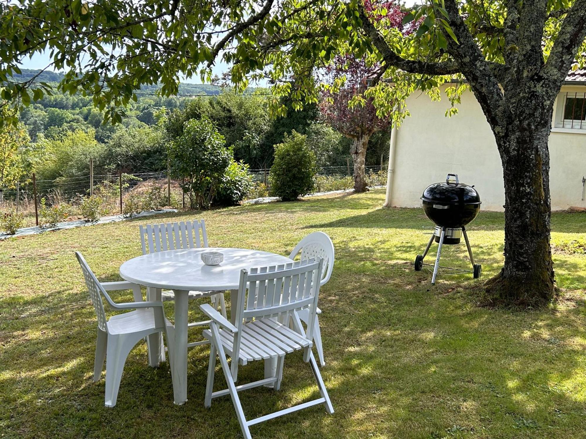 Maison Au Coeur Du Perigord Vert Javerlhac-et-la-Chapelle-Saint-Robert Exteriör bild